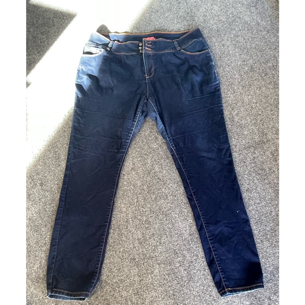 Plus Size WAX 3 Button High Waist Jeans, Flattering - Medium Wash size 22